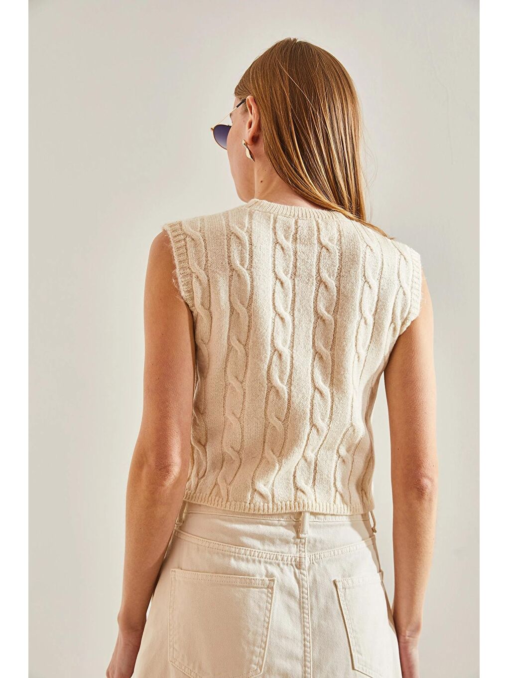 Bej Kadın Saç Örgülü Süveter-1