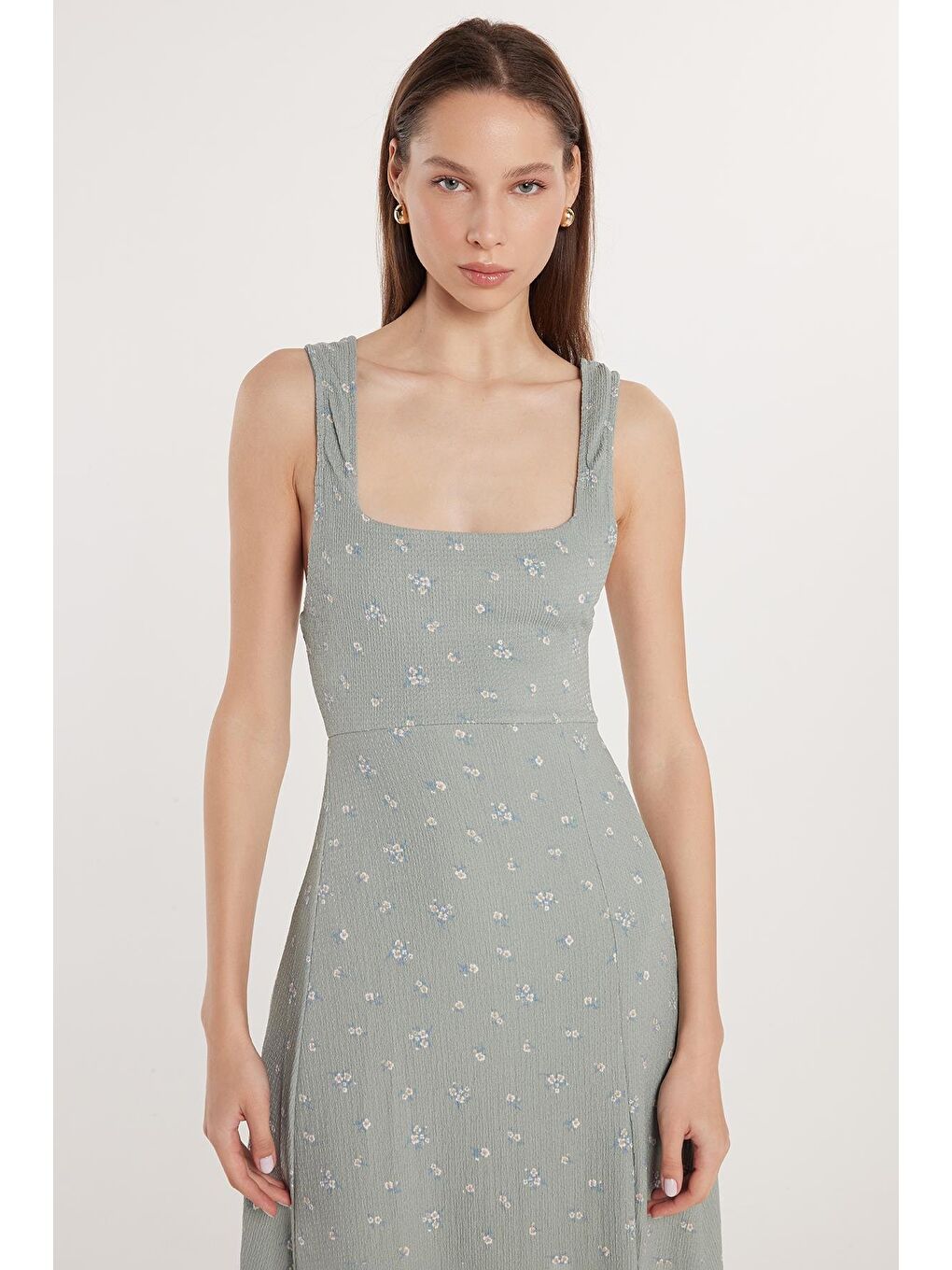 Karışık Kadın Slim Fit Dar Kesim İnce Askılı Kare Yaka Baskılı Gofre Kumaş Haki Elbise-1