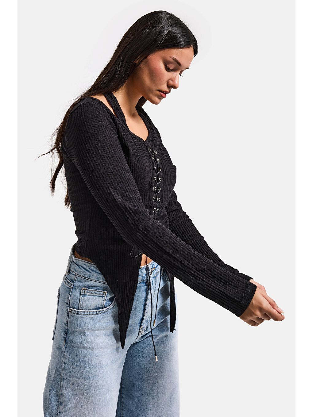 Kadın Siyah w5 Asimetrik Kesim Özel Tasarım Crop Top-4