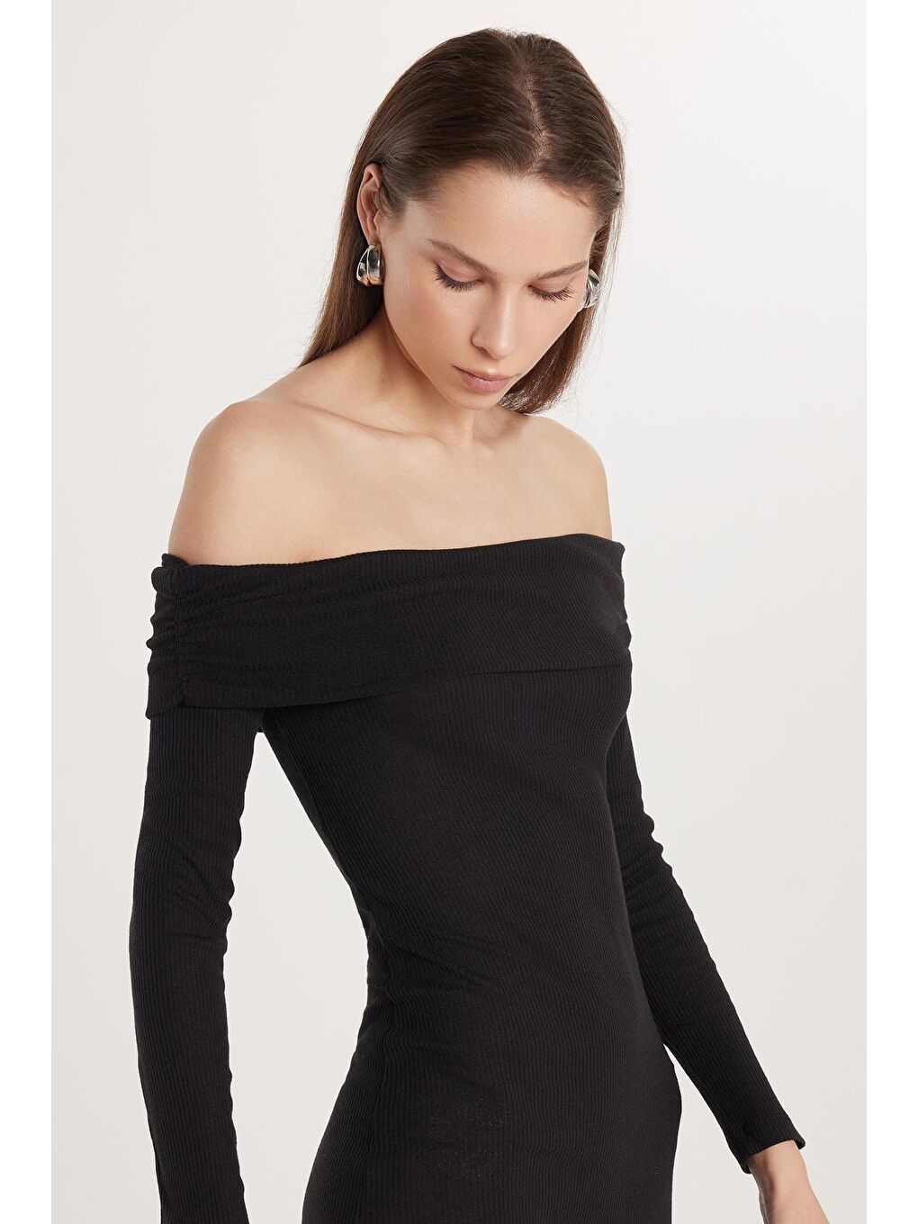 Kadın Slim Fit Dar Kesim Uzun Kollu Straplez Siyah Elbise-1