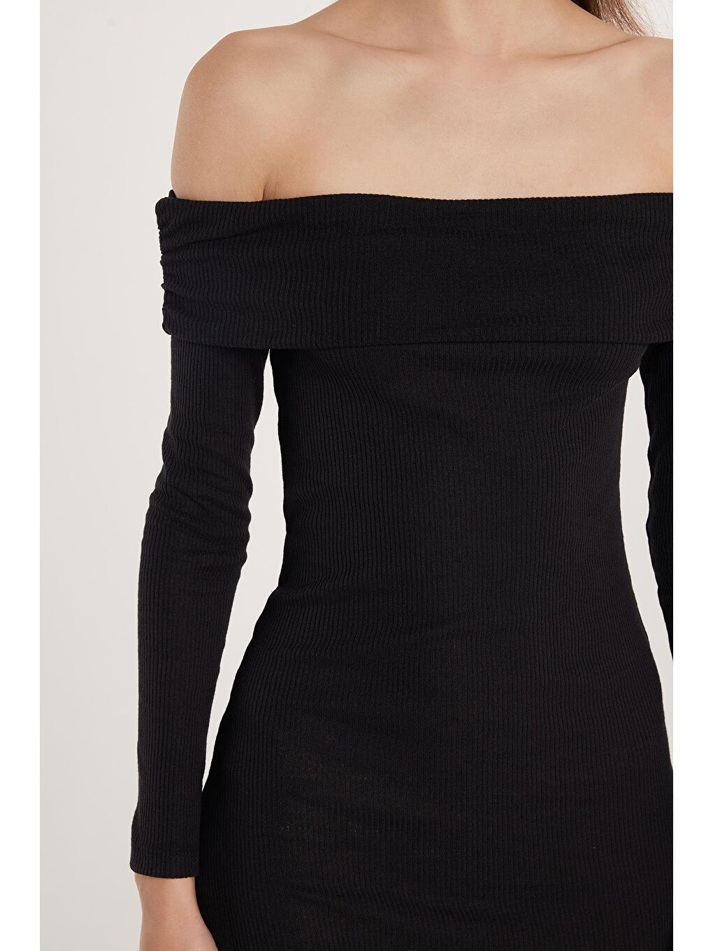 Kadın Slim Fit Dar Kesim Uzun Kollu Straplez Siyah Elbise-2