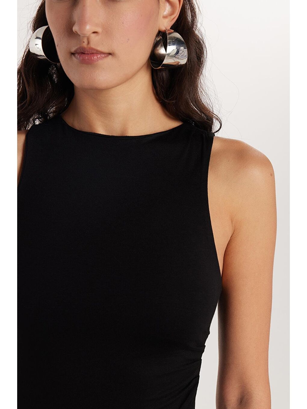 Kadın Modal Kumaş Slim Fit Dar Kesim Sıfır Kol Bisiklet Yaka Siyah Elbise-3