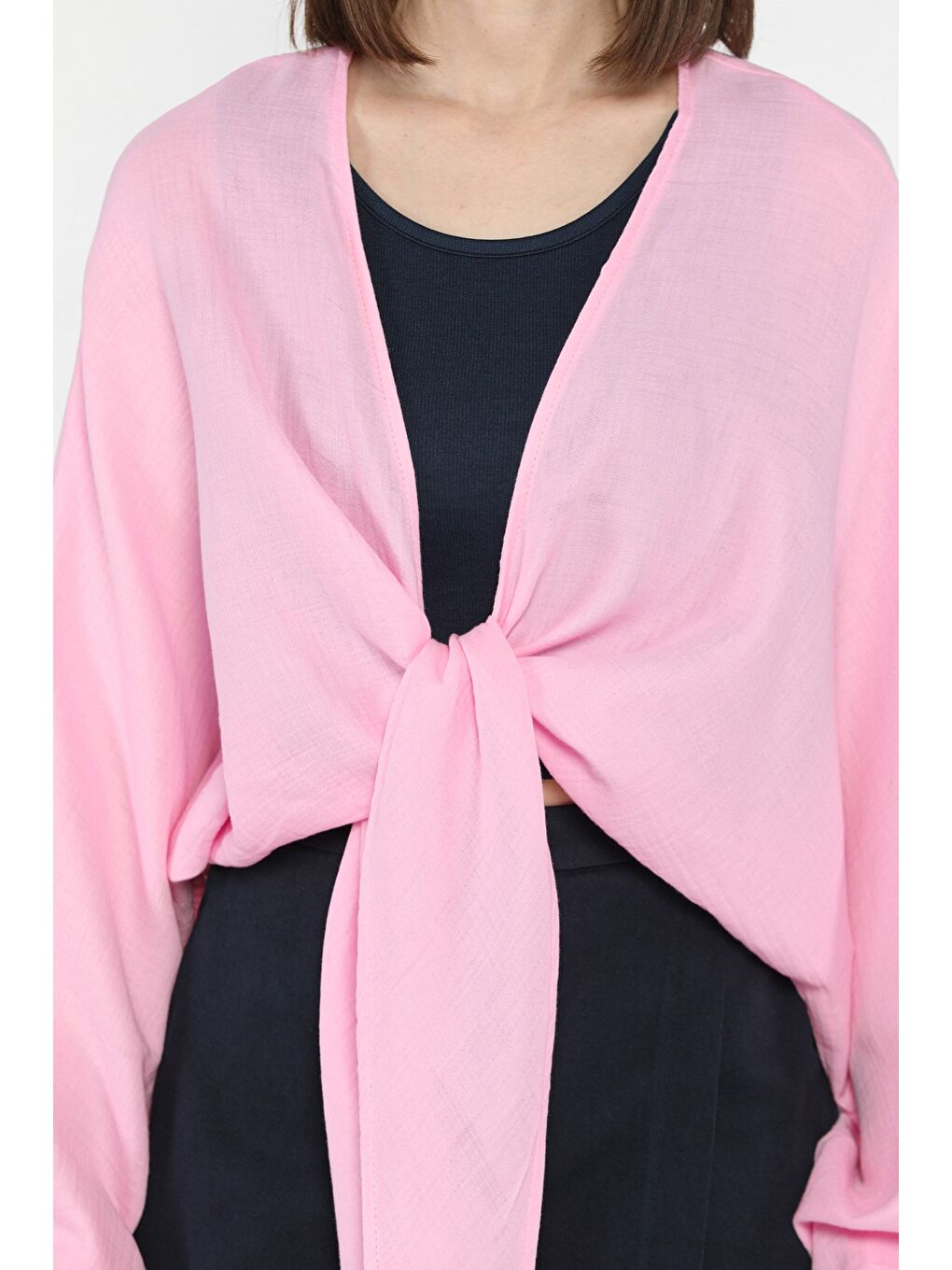 Pembe Kadın Ön Bağlamalı Yarasa Kol Bluz-2