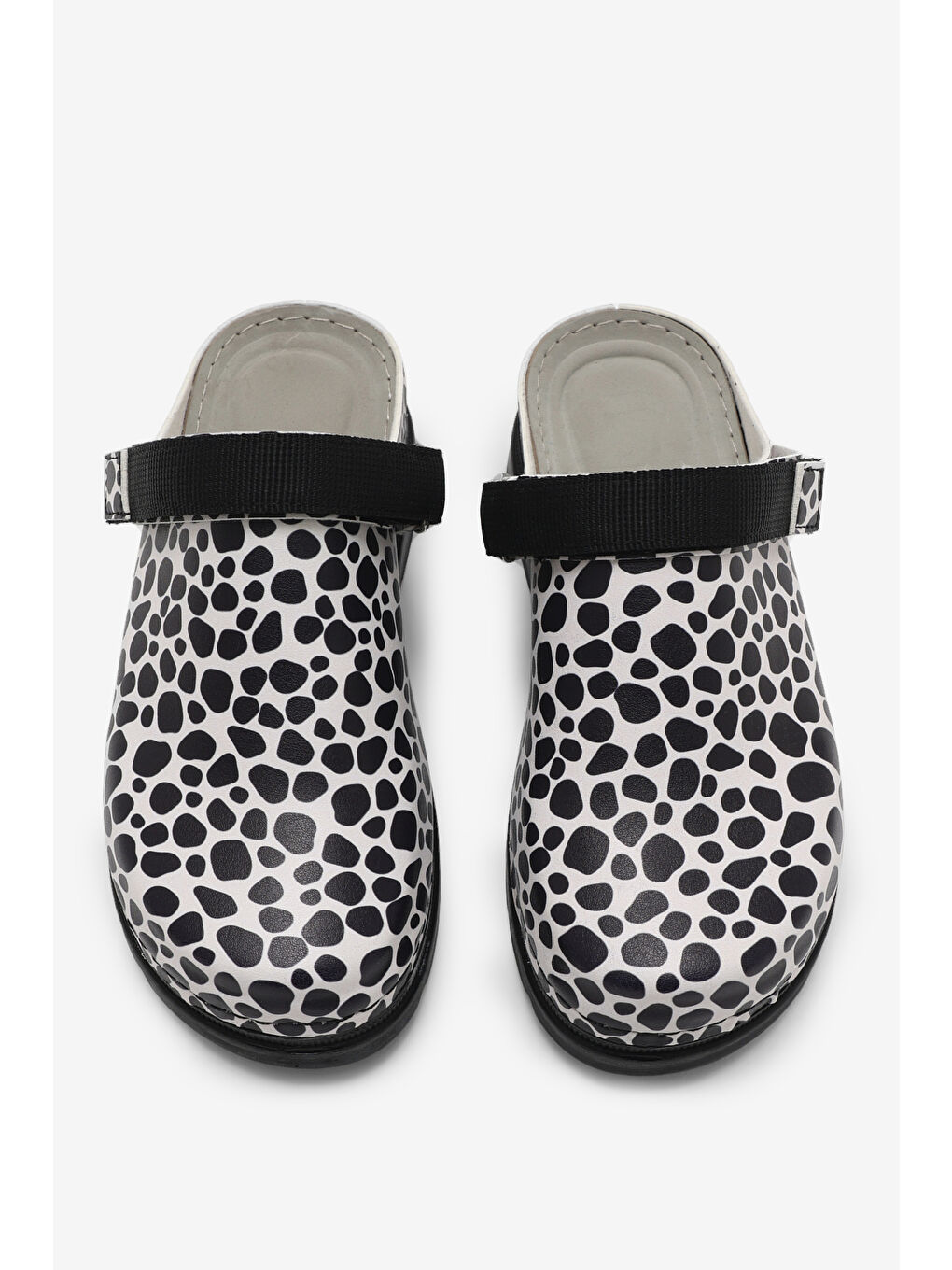 Kadın Siyah Rahat Kalıp Şeritli Desenli Sandalet-1