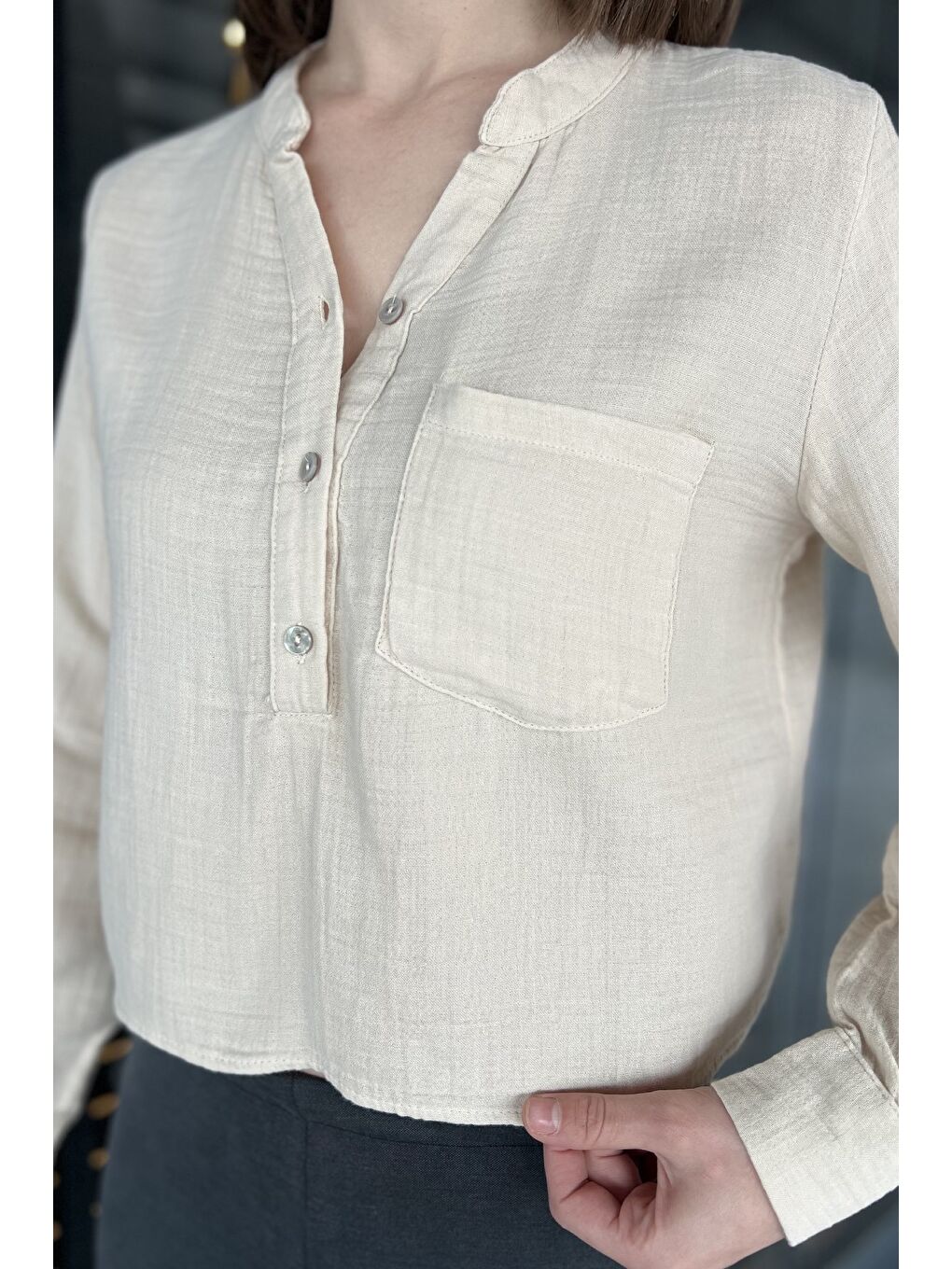 Bej Kadın Hakim Yaka Tek Cepli Gömlek Bluz-2
