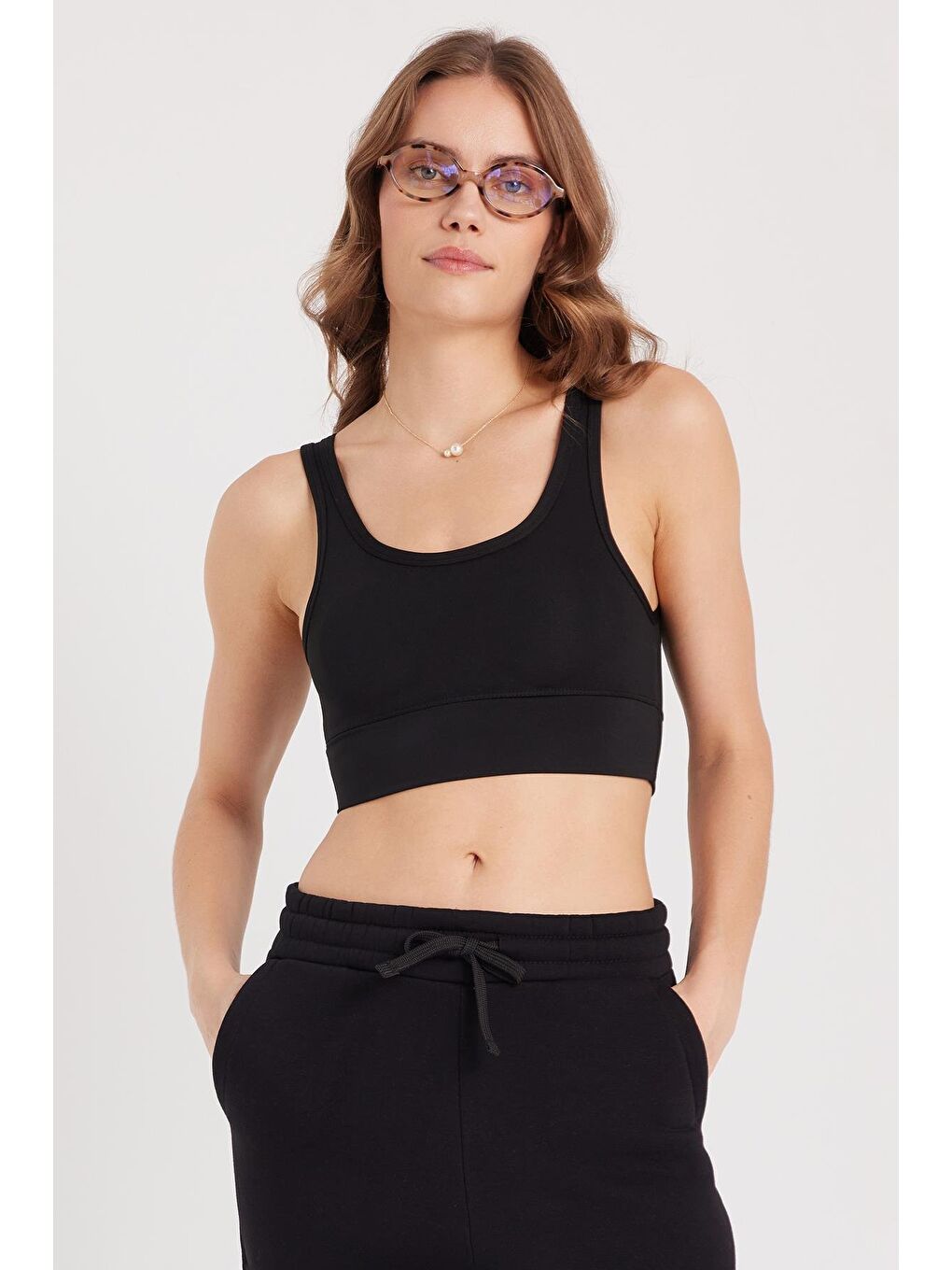 Kadın Slim Fit Dar Kesim İnce Askılı Kare Yaka Siyah Crop-1