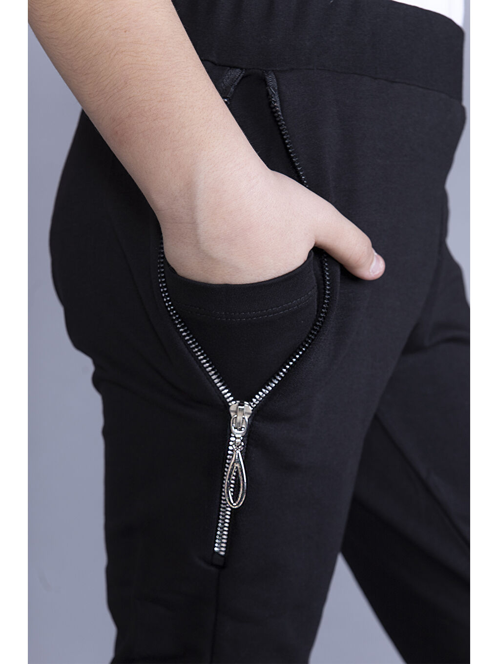 Siyah Kız Çocuk Yanı Fermuarlı Eşofman Alt-1