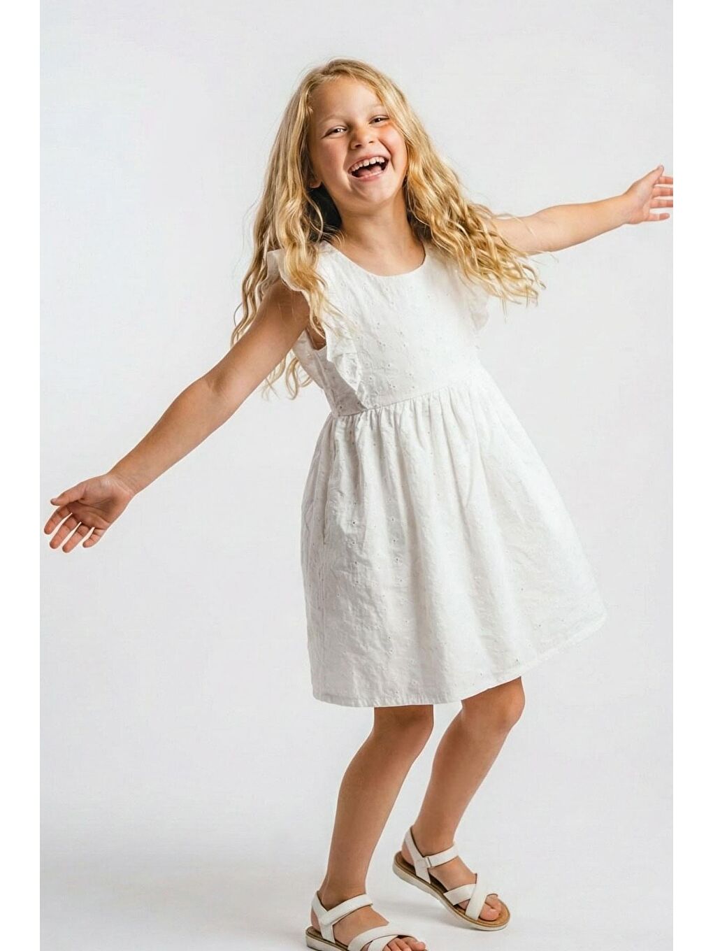 Kız Çocuk Elbise Çiçek Nakışlı Arka Kısmı Fermuar Detaylı Ekru (4-8 Yaş)-1