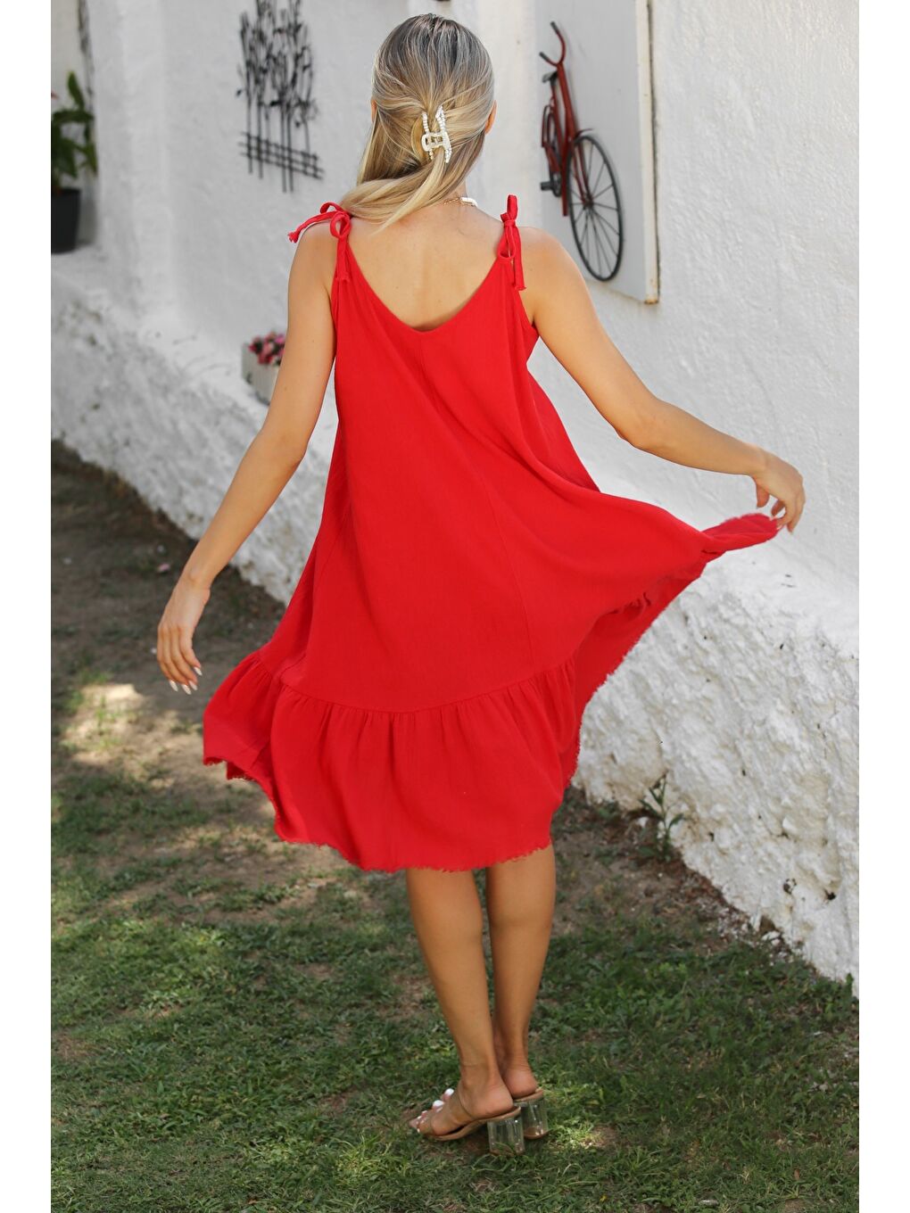 Kırmızı Narçiçeği Askılı Yıkamalı Etek Ucu Fırfırlı Dokuma Casual Pamuklu Elbise-6