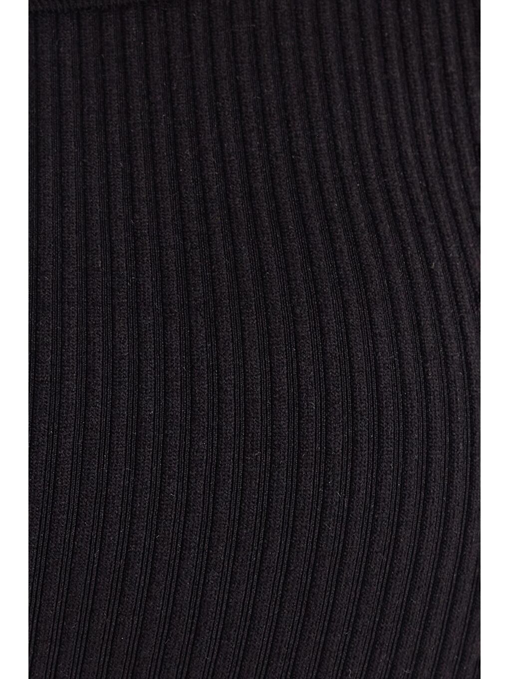 Kadın Slim Fit Dar Kesim İnce Askılı U Yaka Siyah Crop Atlet-5