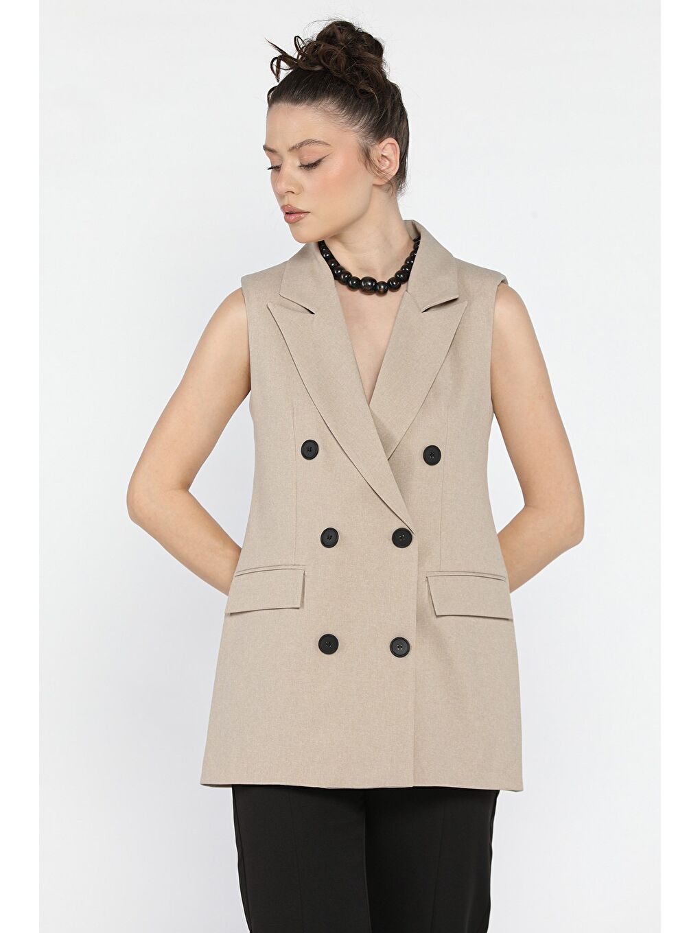 Bej Kadın Kruvaze Yaka Astarlı Yelek-1