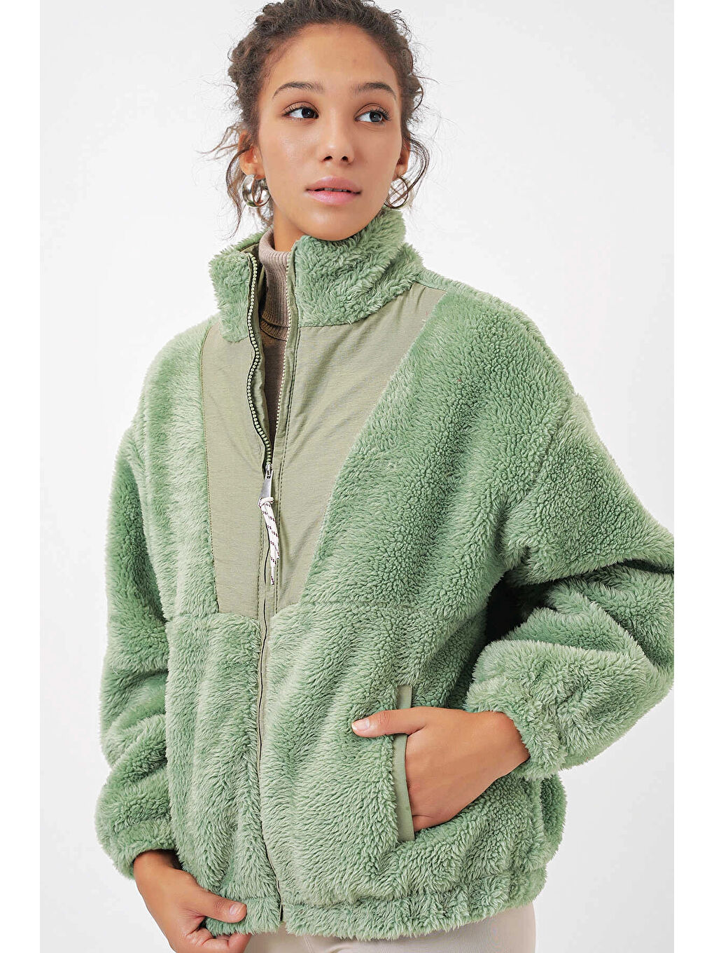 Kadın Mint Yeşili Baskılı Fermuarlı Suni Yünlü Astarlı Pelüş Ceket HZL25W BD151941-1