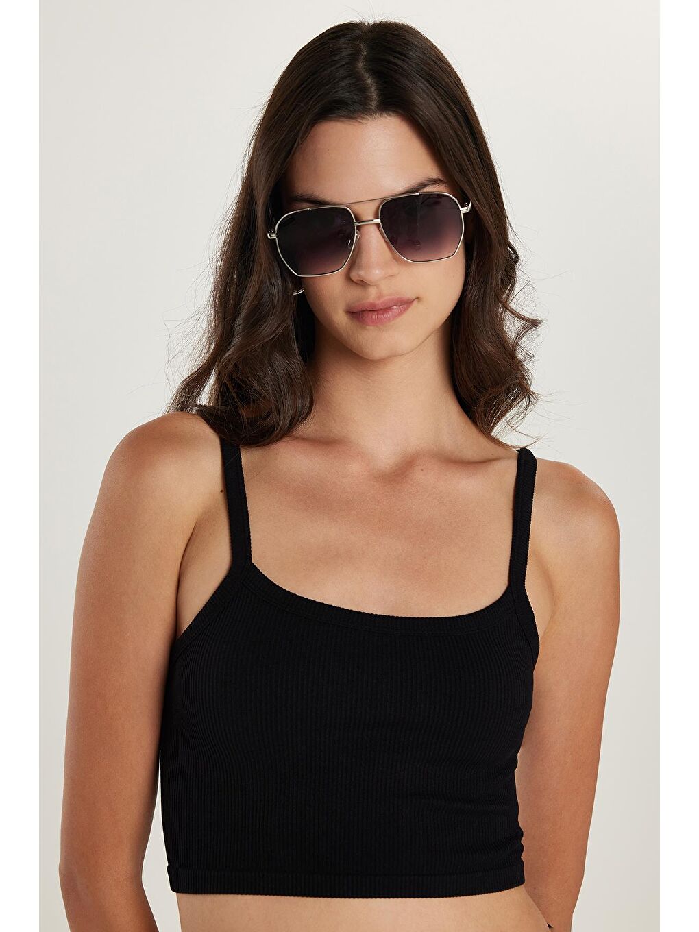 Kadın Slim Fit Kare Yaka Düz Basic Siyah Crop Atlet-1