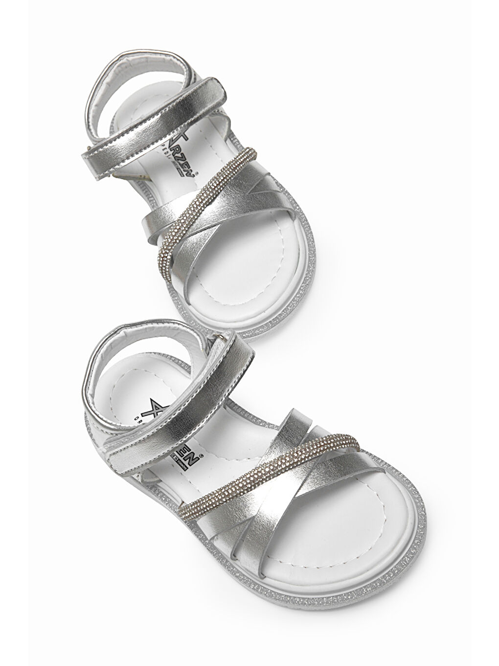Gri Çocuk Unisex Gümüş Çoçuk Çarpraz Bağlı Sandalet