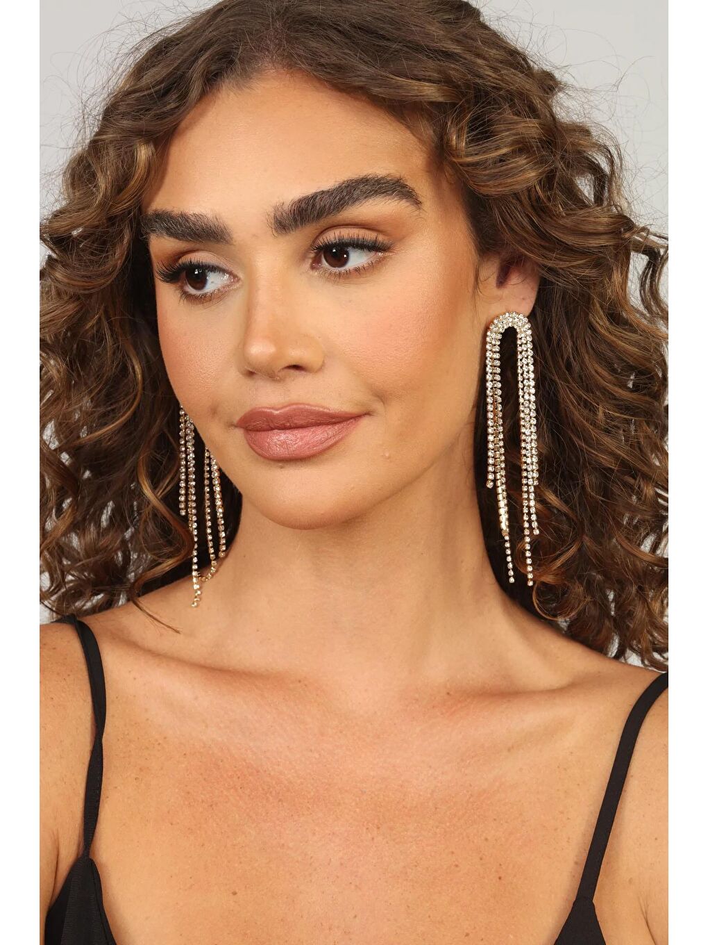 Sarı Parlak Taşlı Püsküllü Sallantılı Abiye Küpe-3