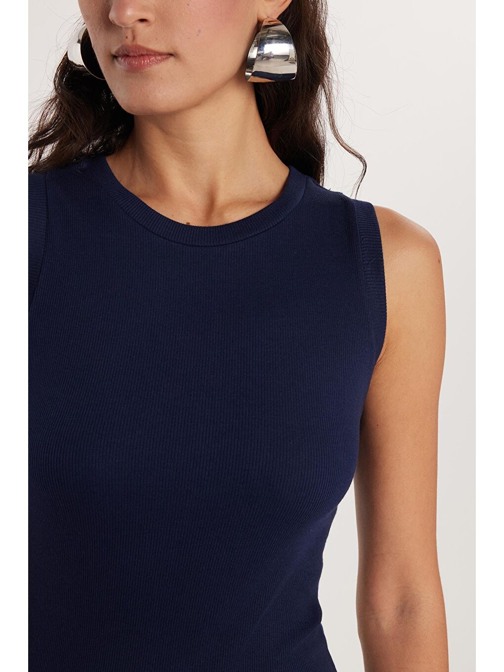 Kadın Slim Fit Dar Kesim Modal Bisiklet Yaka Sıfır Kol Maxi Lacivert Elbise-2