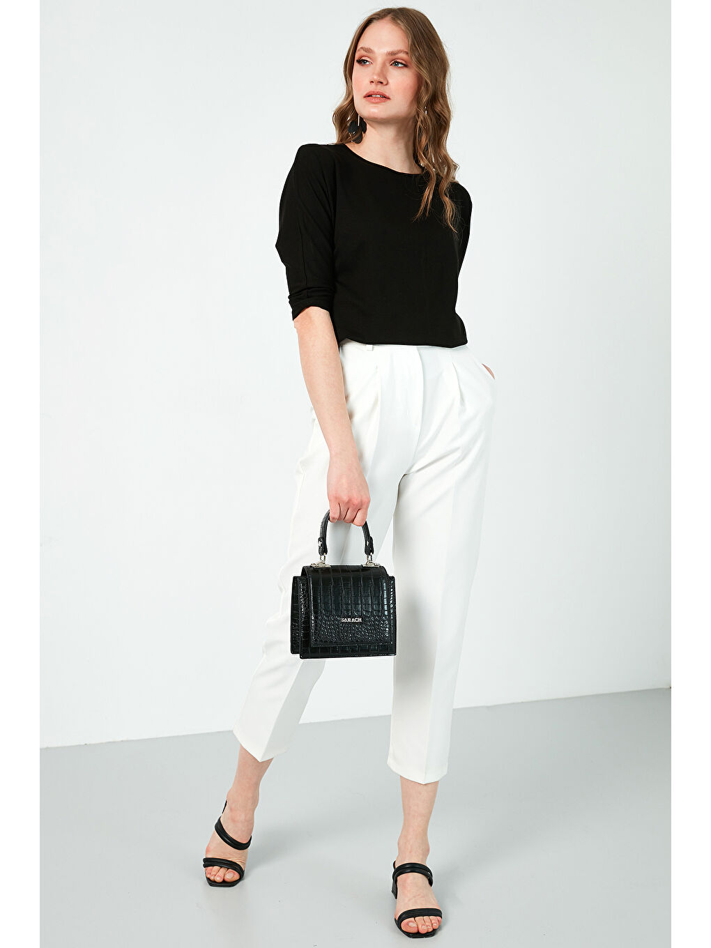 Siyah Standart Fit Bisiklet Yaka Truvakar Kol 2'li Paket Bluz 5861416YS2-2