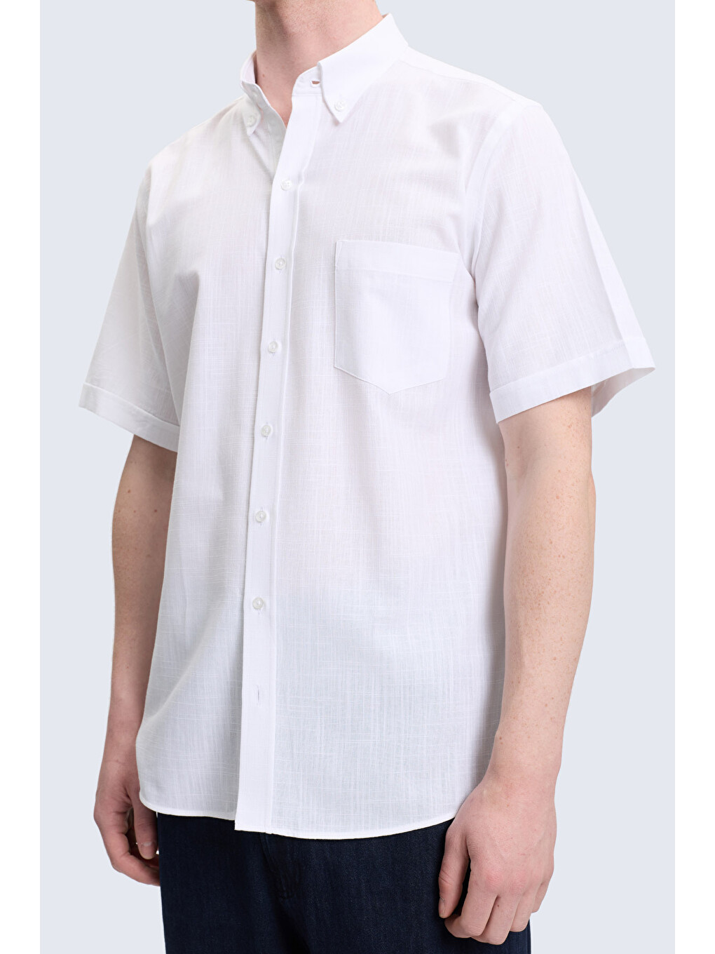 Beyaz Comfort Fit Düğmeli Yaka 100% Pamuk Kısa Kollu Casual Gömlek-3