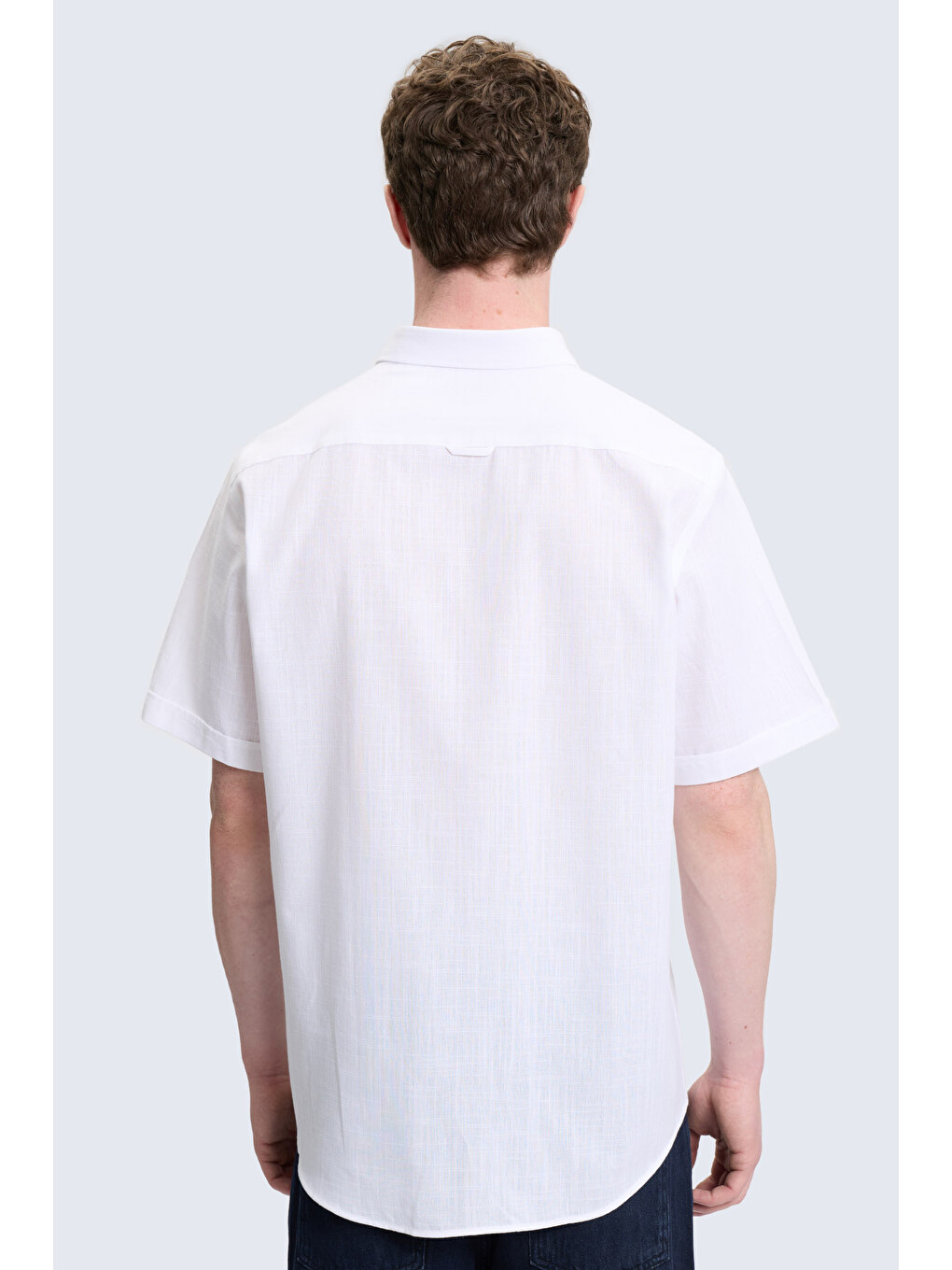Beyaz Comfort Fit Düğmeli Yaka 100% Pamuk Kısa Kollu Casual Gömlek-4