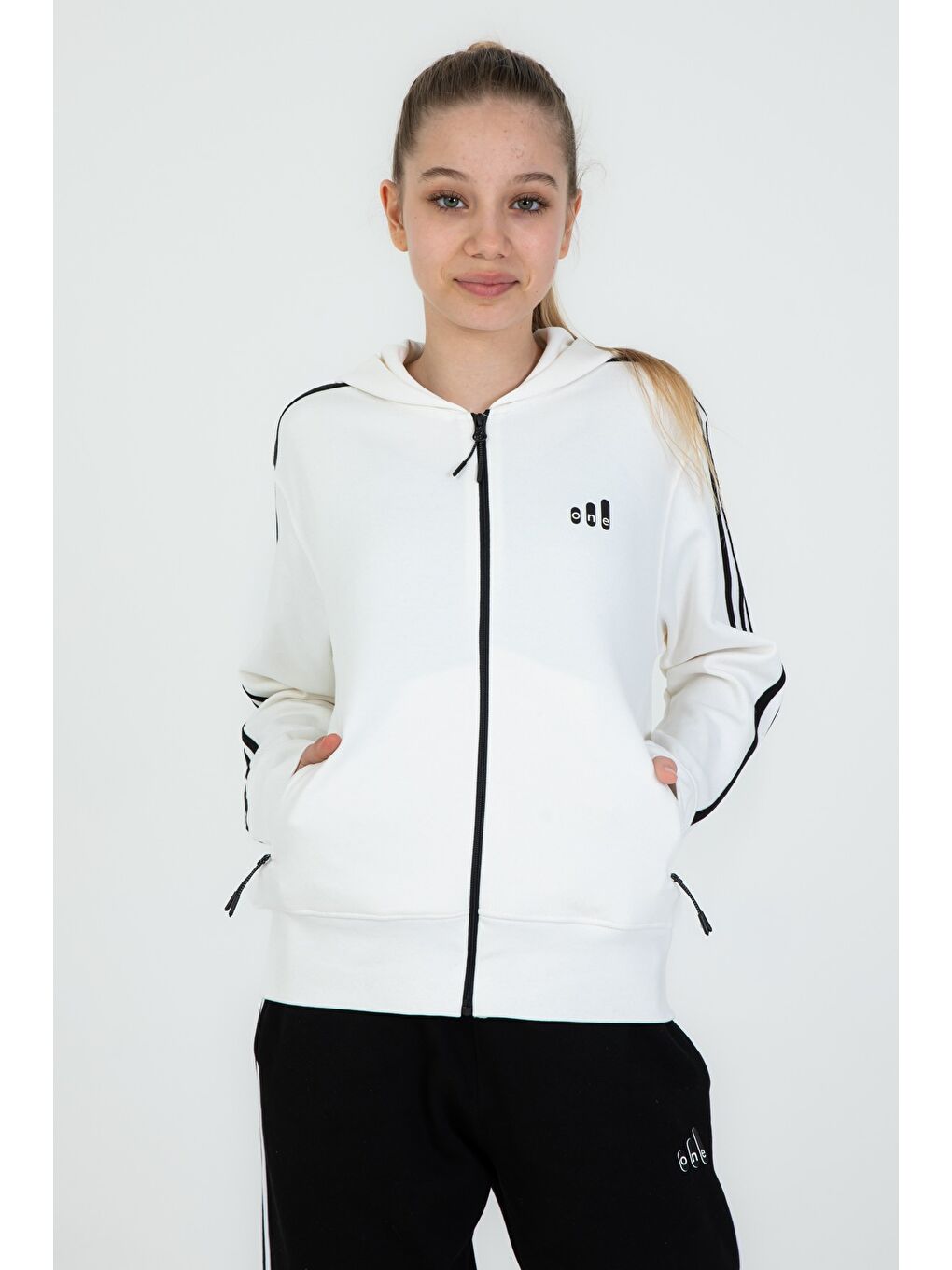 Ekru Kapüşonlu Fermuarlı Çift Cepli Kız Çocuk Eşofman Takım-4