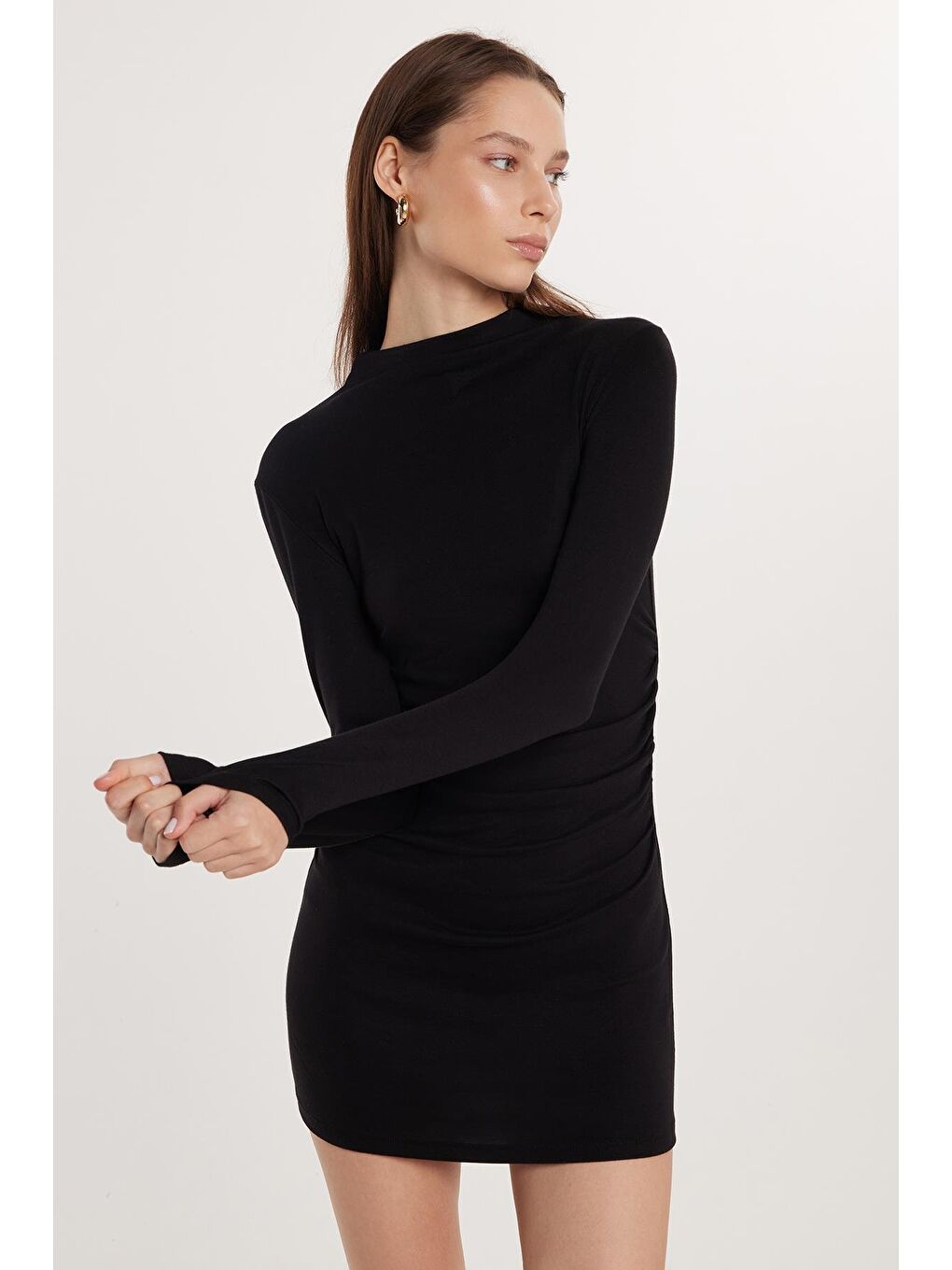 Kadın Modal Kumaş Standart Fit Uzun Kollu Bisiklet Yaka Siyah Elbise-1