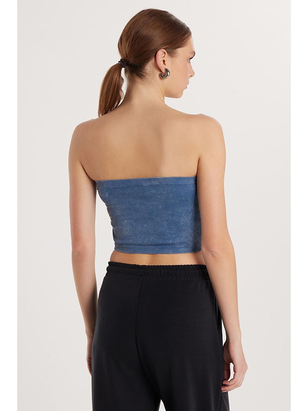 Kadın Slim Fit Dar Kesim Straplez Dikişsiz İndigo Crop Atlet-4