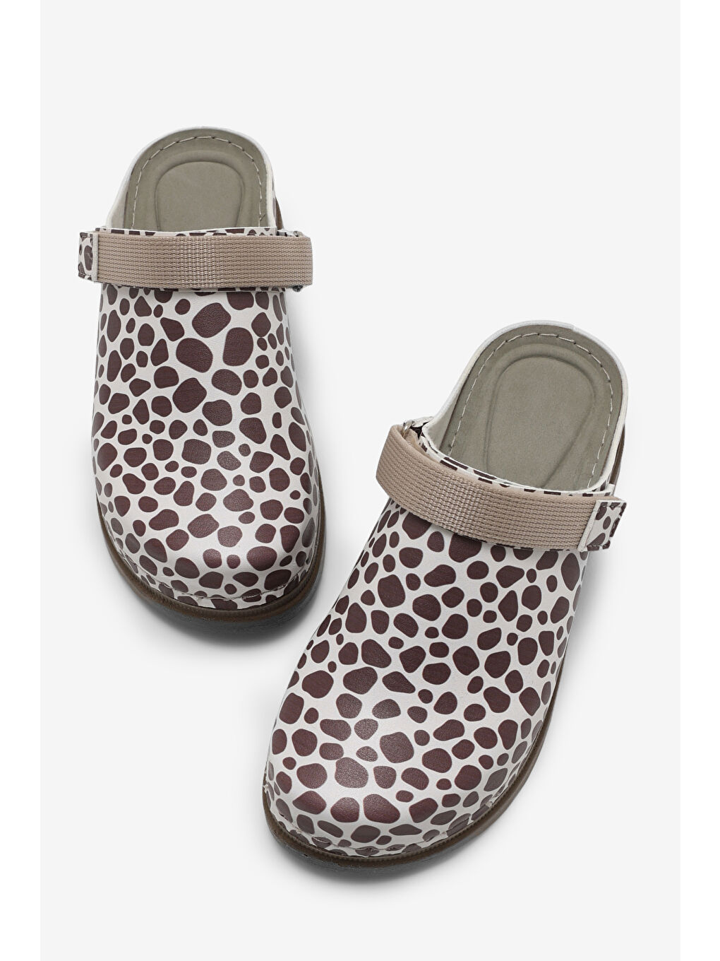 Kadın Kahverengi Rahat Kalıp Şeritli Desenli Sandalet-3