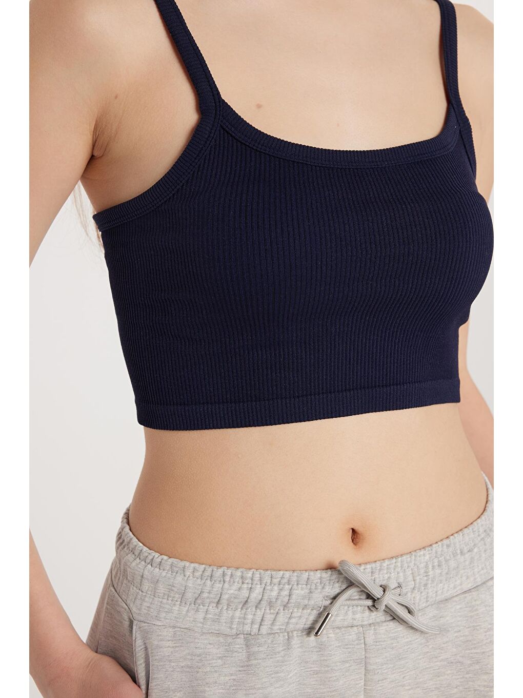 Kadın Slim Fit Kare Yaka Düz Basic Lacivert Crop Atlet-2