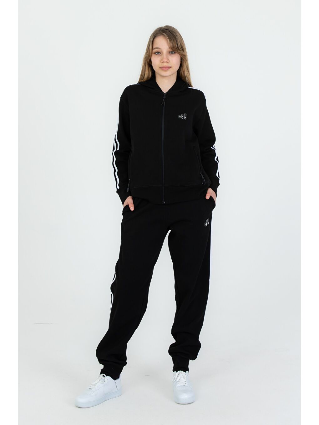 Siyah Kapüşonlu Fermuarlı Çift Cepli Kız Çocuk Eşofman Takım