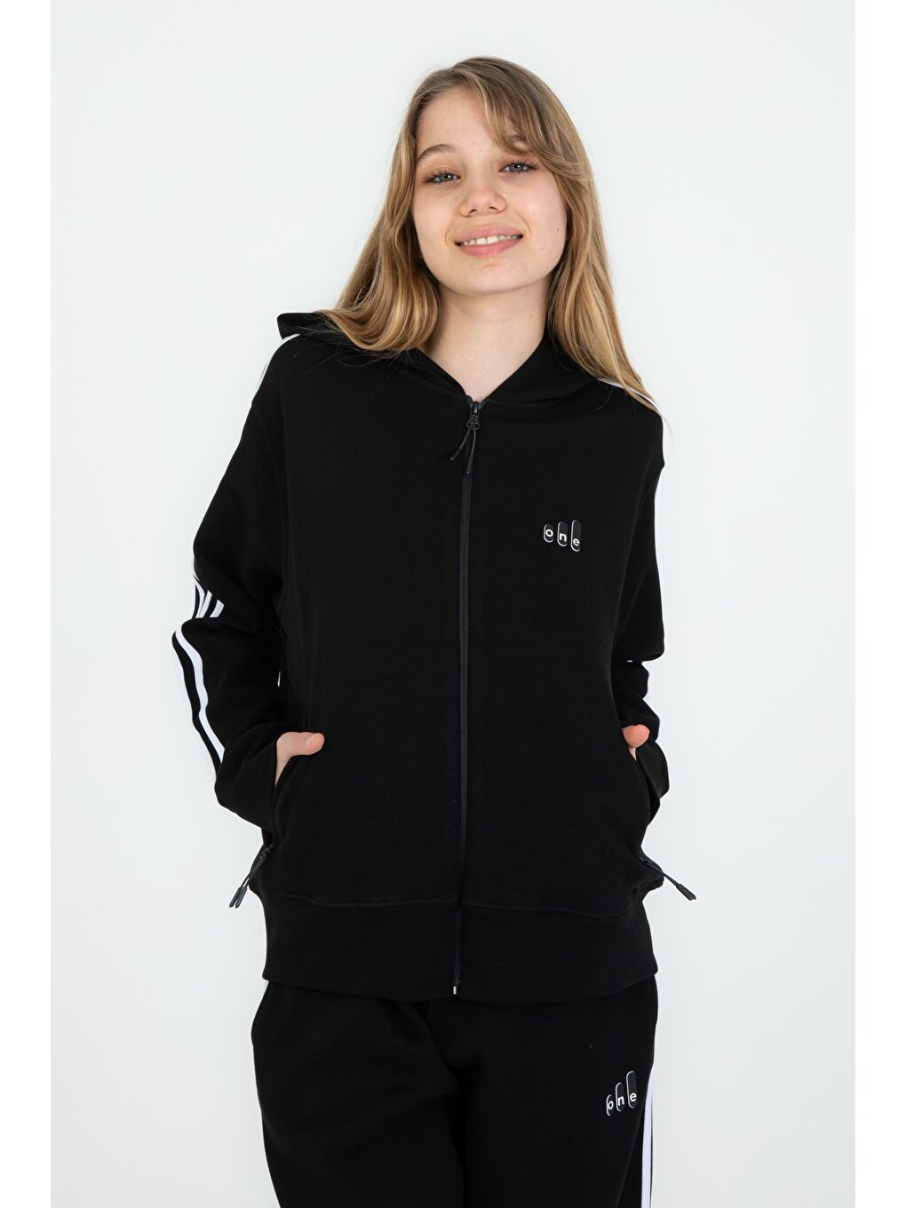 Siyah Kapüşonlu Fermuarlı Çift Cepli Kız Çocuk Eşofman Takım-3