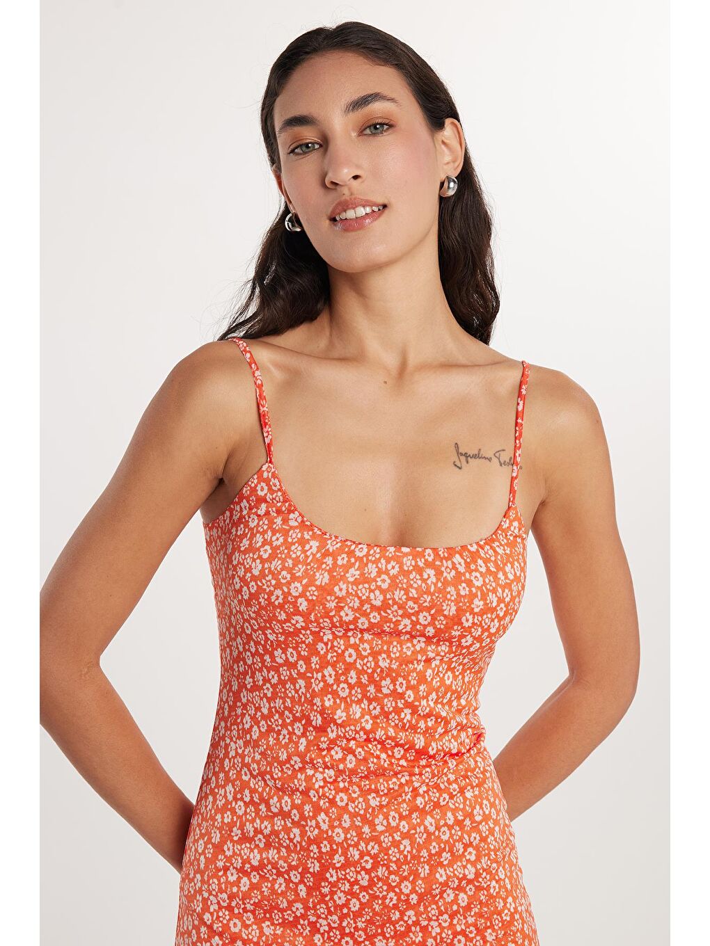 Karışık Kadın Slim Fit Sıfır Kol Turuncu Desenli Midi Elbise-1