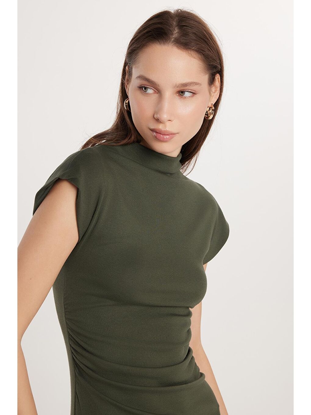 Kadın Modal Kumaş Standart Fit Truvakar Kol Bisiklet Yaka Haki Elbise-1