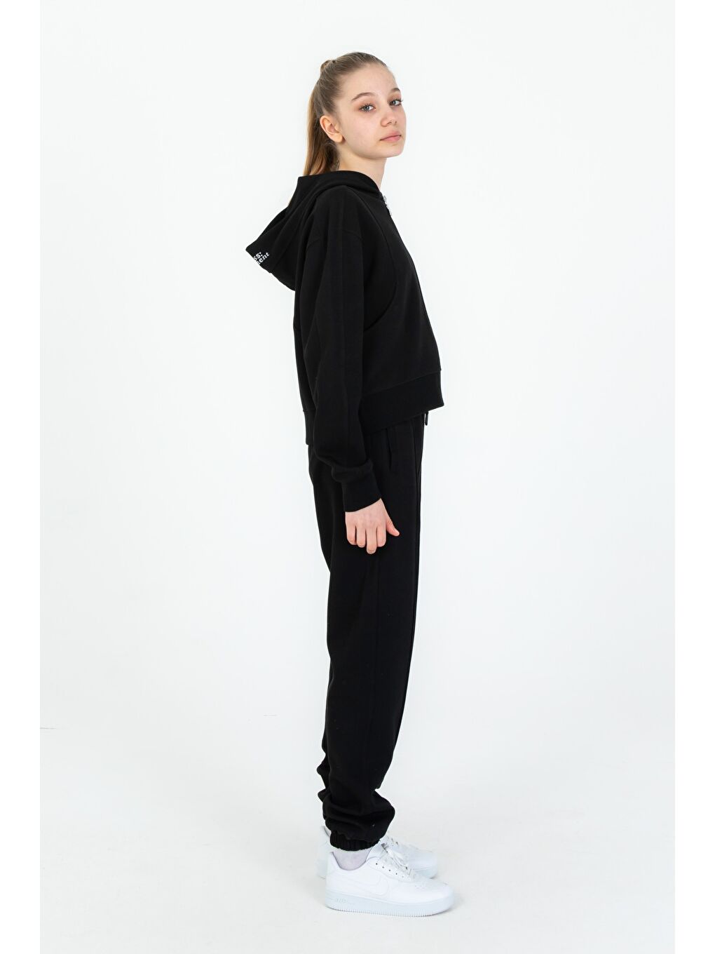 Siyah Kız Çocuk Kapüşonlu Fermuarlı Ayarlanabilir Bel Eşofman Takım-1