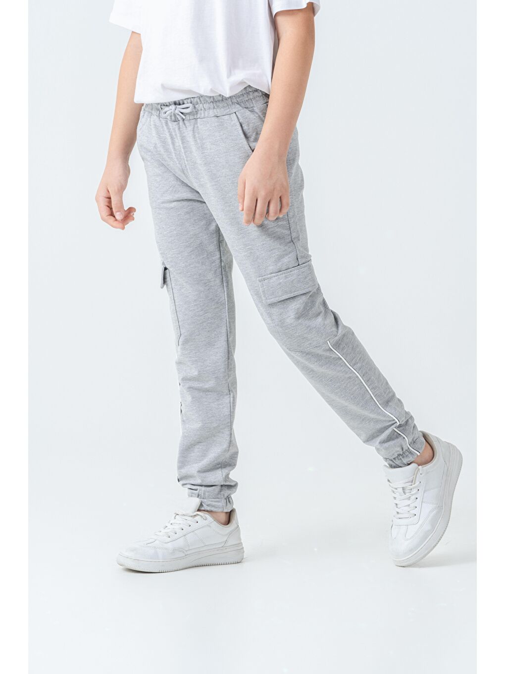 Gri Çift Kargo Cepli Sağ Cep Baskılı Çift Bacak Biyeli Erkek Çocuk Eşofman Altı-1