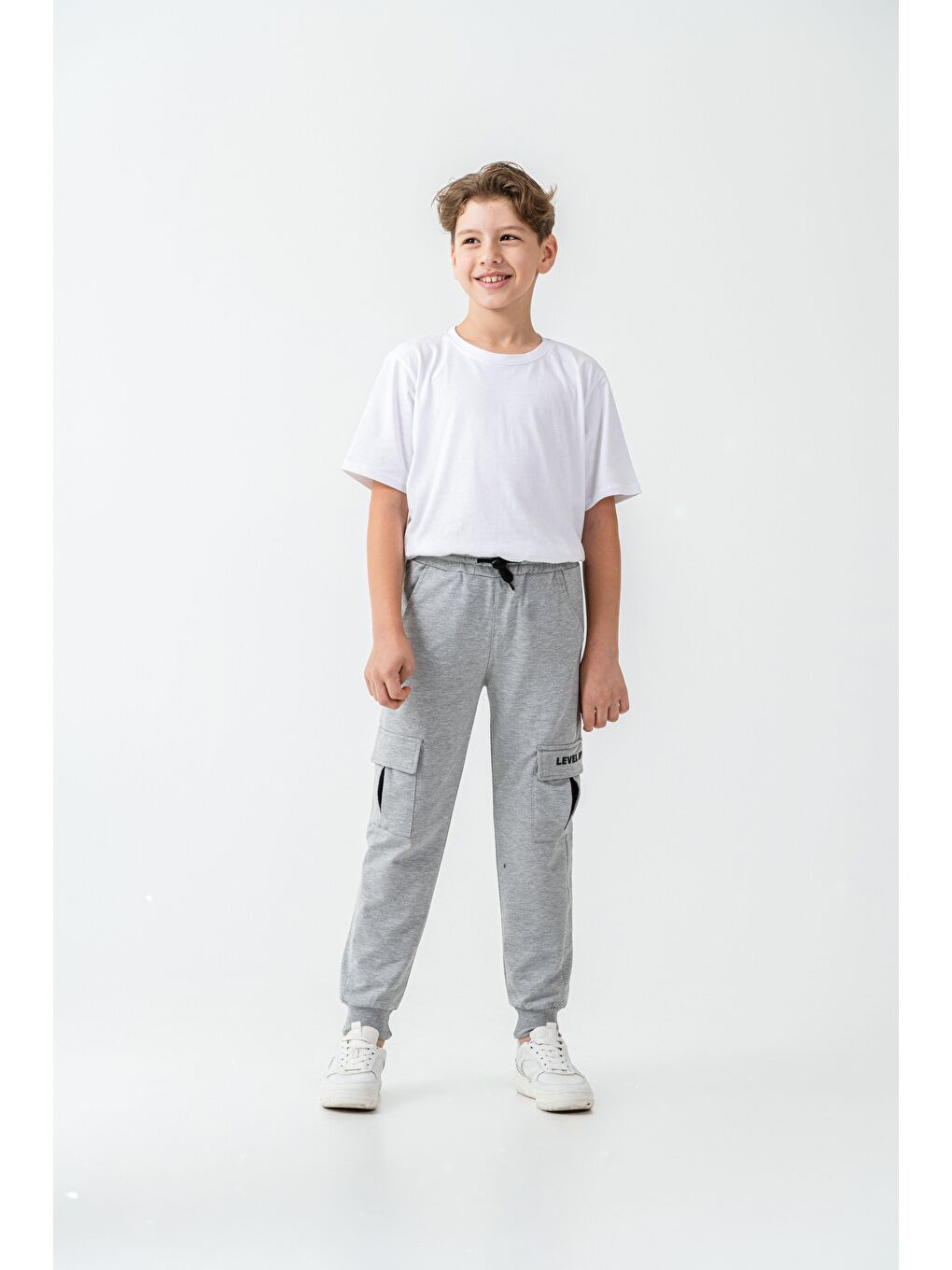 Gri Kargo Cepli Cep Kapağı Level Up Baskılı Erkek Çocuk Eşofman Altı-1