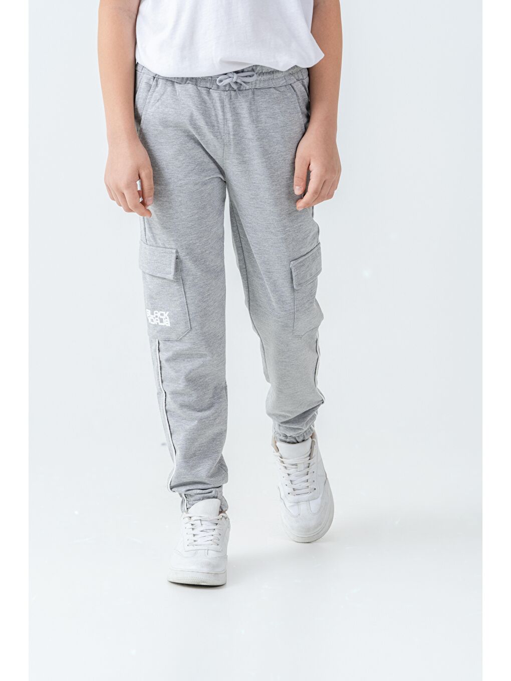 Gri Çift Kargo Cepli Sağ Cep Baskılı Çift Bacak Biyeli Erkek Çocuk Eşofman Altı-2