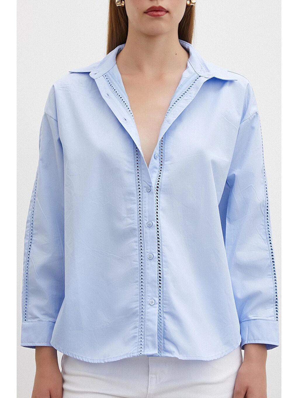 Önü Ve Kolu Dantel Detaylı Gömlek Mavi-1