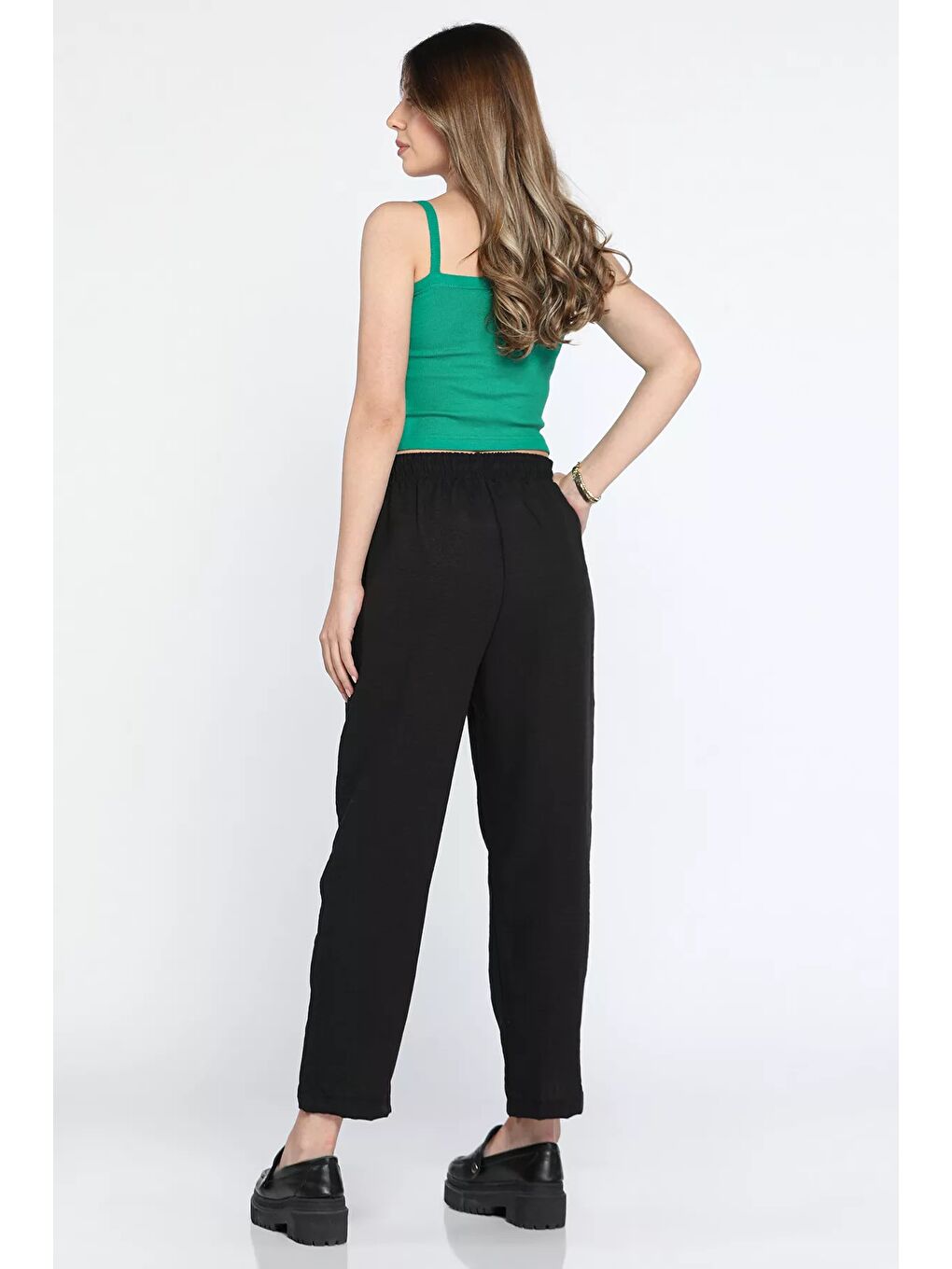 Siyah Yüksek Bel Çimalı Bel Lastikli Kadın Bol Kesim Keten Pantolon-4