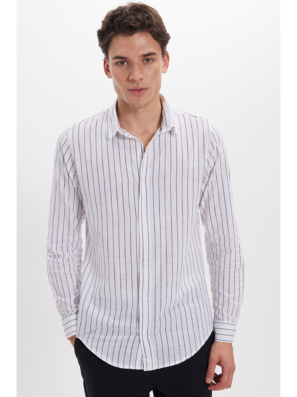 Beyaz Erkek Slim Fit Dar Kesim Uzun Kollu %100 Pamuk Keten Doku Çizgili Gömlek-5