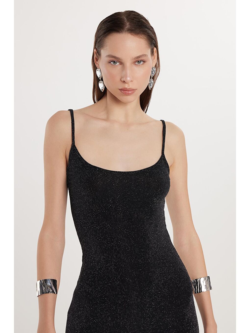 Karışık Kadın Slim Fit Dar Kesim İnce Askılı U Yaka Siyah Elbise-1