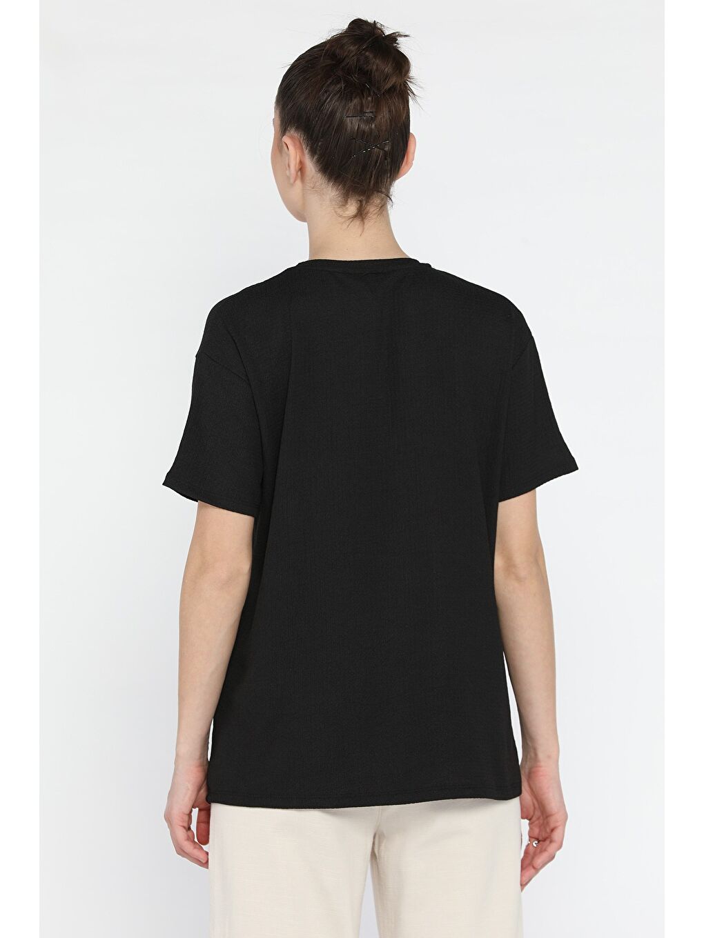 Siyah Kadın Bisiklet Yaka Basic Tişört-2