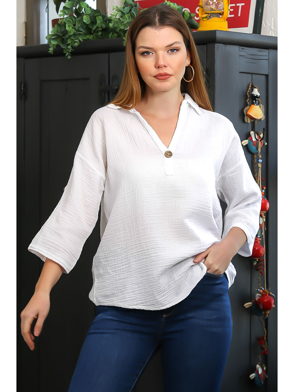 Beyaz Gömlek Yaka Düğmeli 3/4 Kol Düğmeli Casual Müslin Dokuma Bluz-2