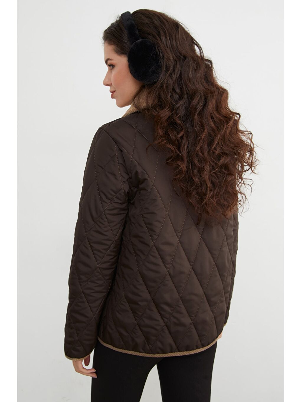 Kahverengi Kadife Detaylı Polo Yaka Kapitone Mont-3