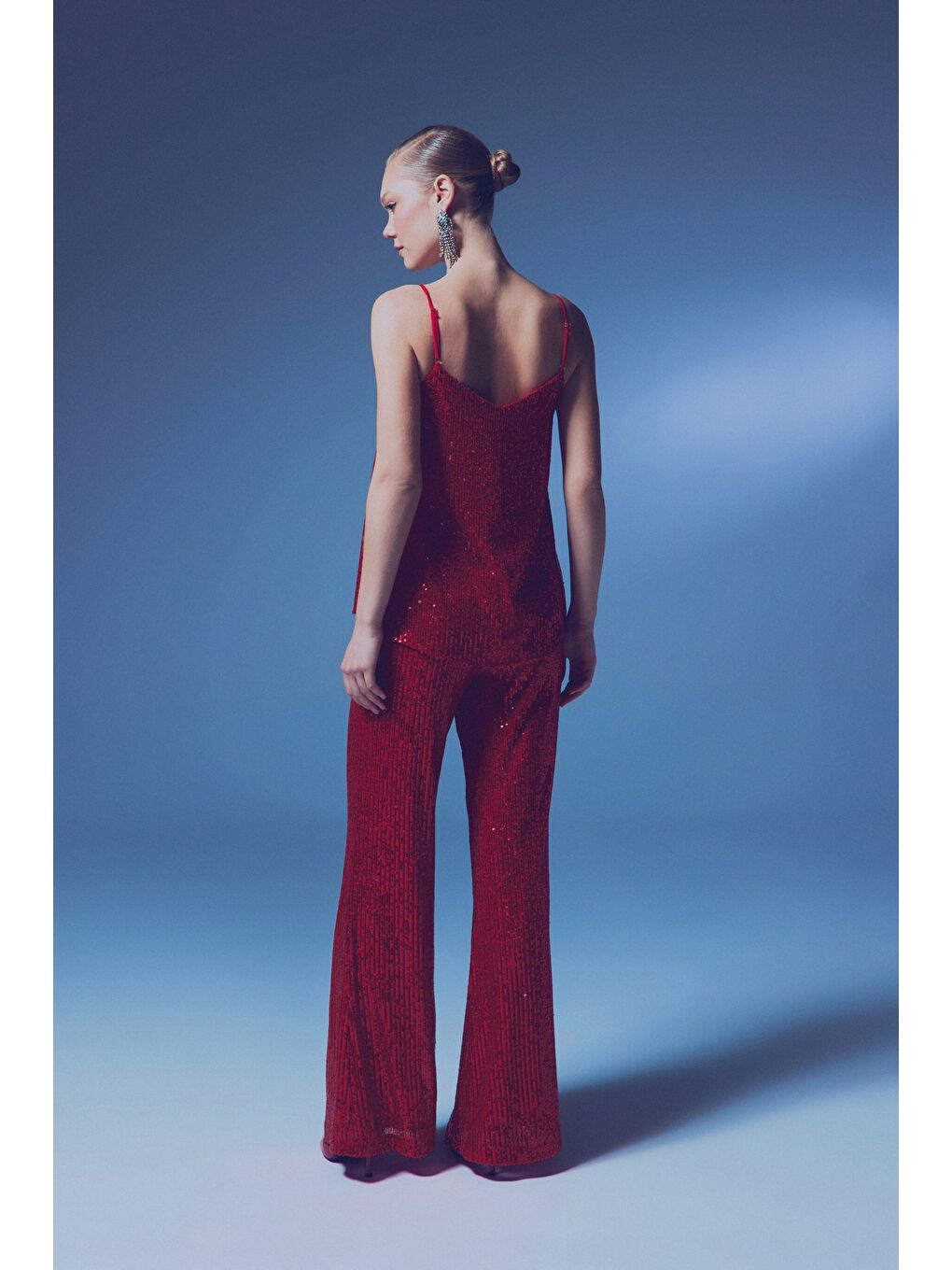 Payet Detaylı Askılı Bluz - Kırmızı-7