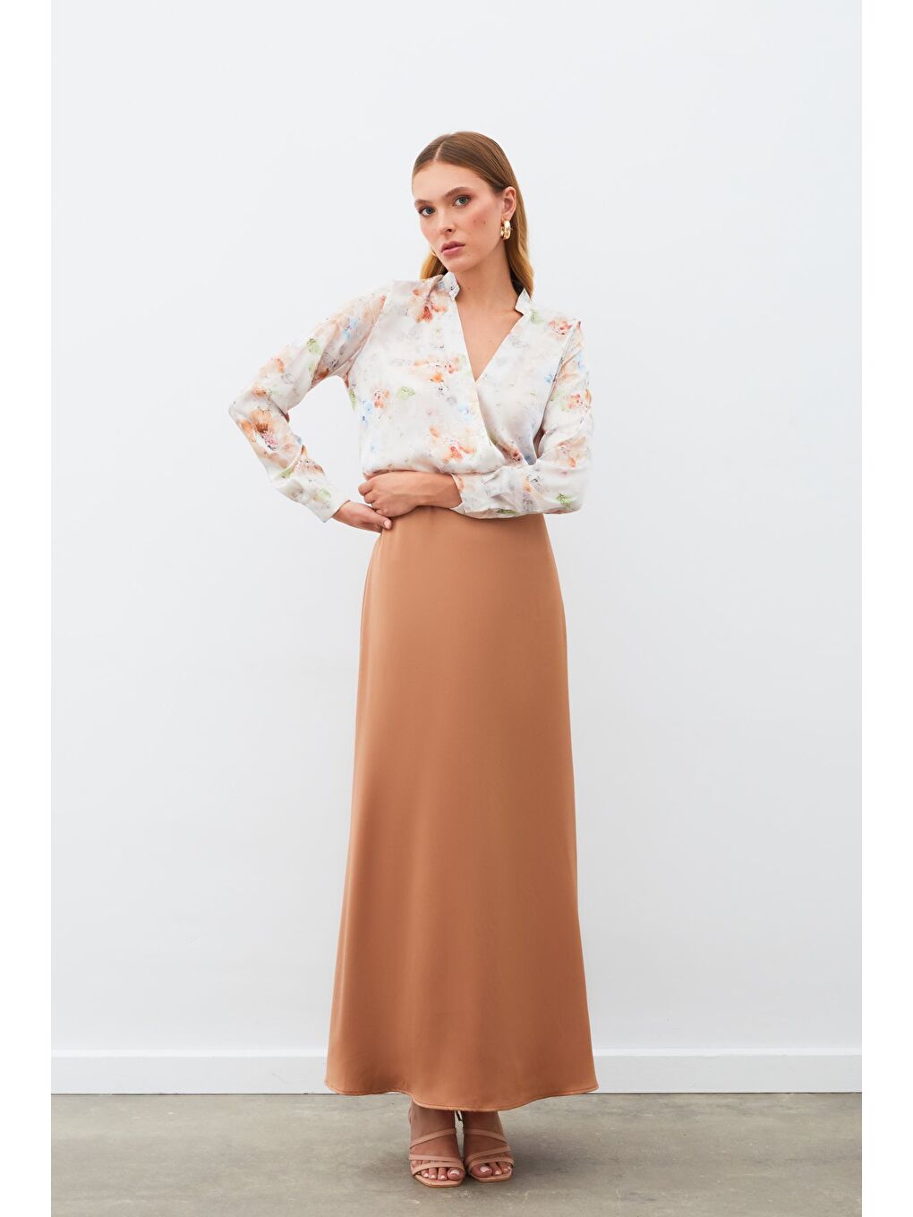 Bej Desenli Kruvaze Bluz - Vizon-1