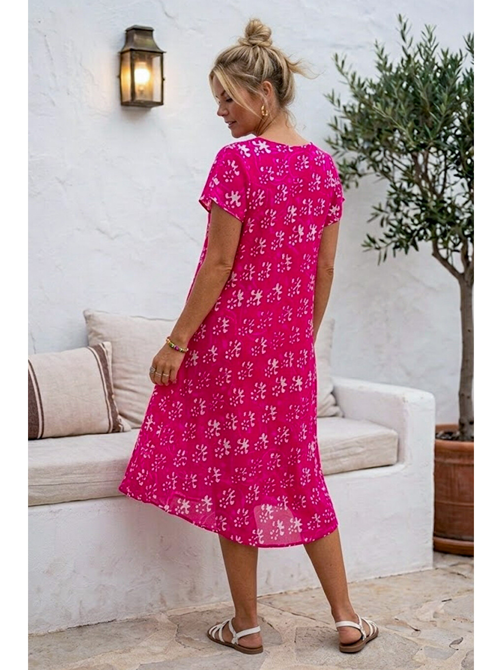 Pembe V Yaka Kısa Kol Desenli Casual Viskon Dokuma Elbise 113 64-5
