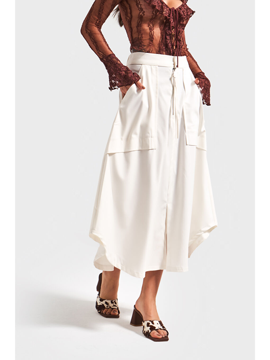 Kadın Ekru Renk Fermuar Detaylı Maxi Boy Rahat Kesim A Tipi Tasarım Etek