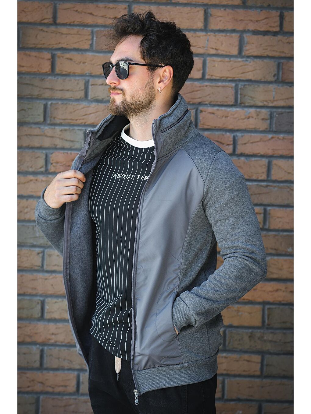 Gri Fokt Üç İp Şardonlu Parça Detaylı Gizli Kapüşonlu Erkek Sweatshirt-1