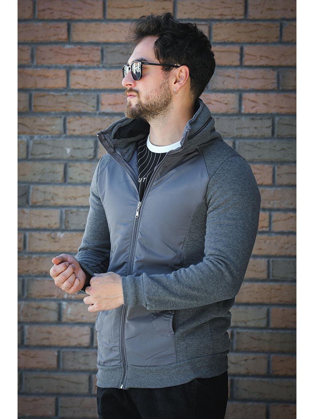 Gri Fokt Üç İp Şardonlu Parça Detaylı Gizli Kapüşonlu Erkek Sweatshirt-2
