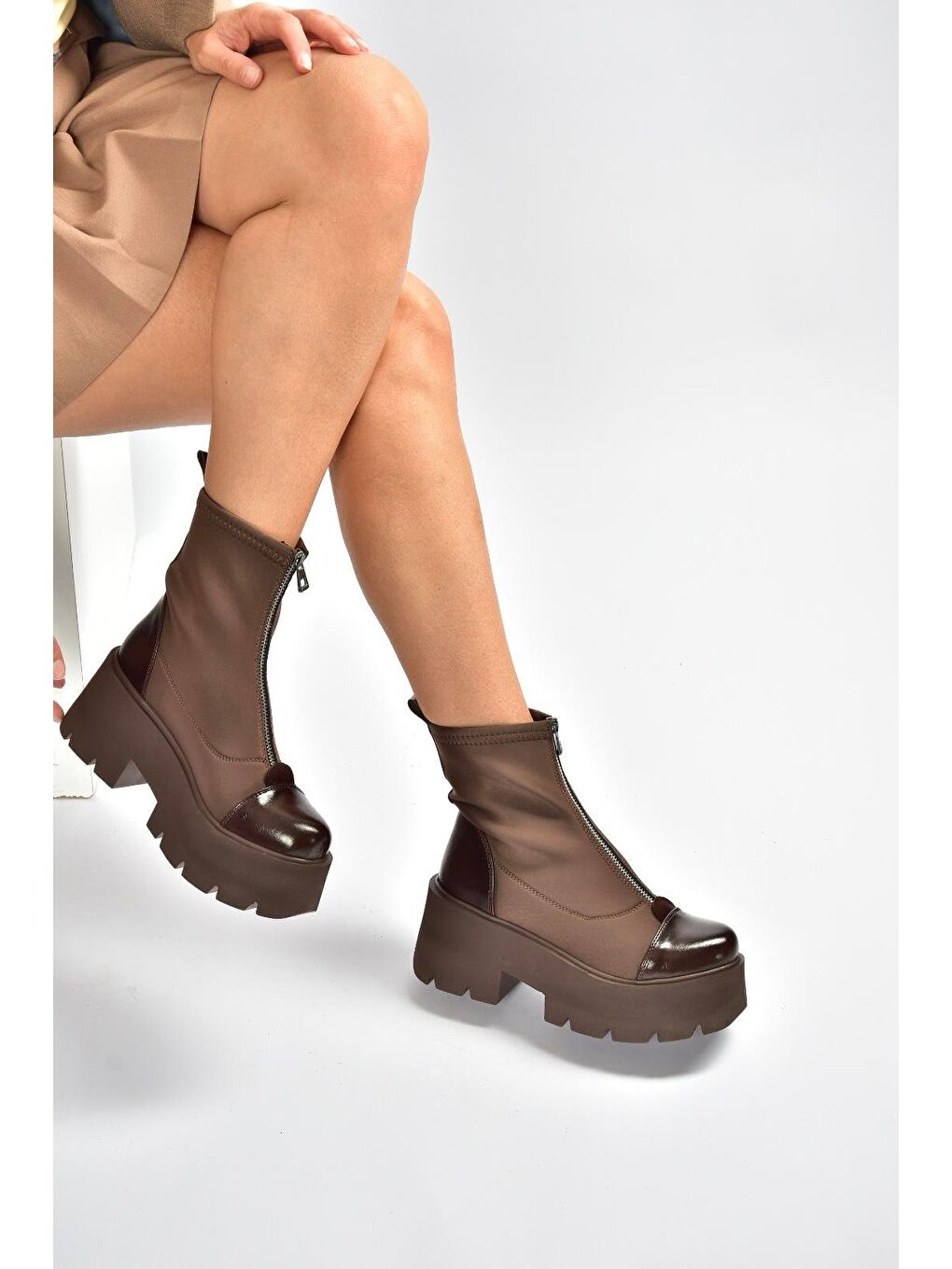 Kahverengi Kadın Bot V820008604-4